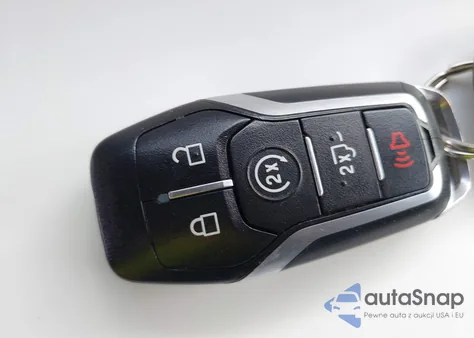 2017 Ford F-150 Lariat из США, поврежденный, VIN 1FTEW1EF8HKE36697